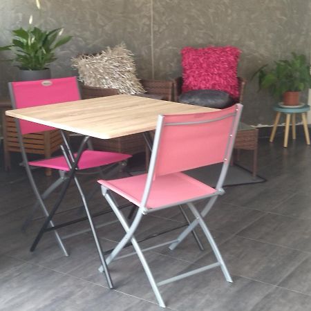 Chambre Pinky Elisabeth Proche Paris Daire Stains Dış mekan fotoğraf
