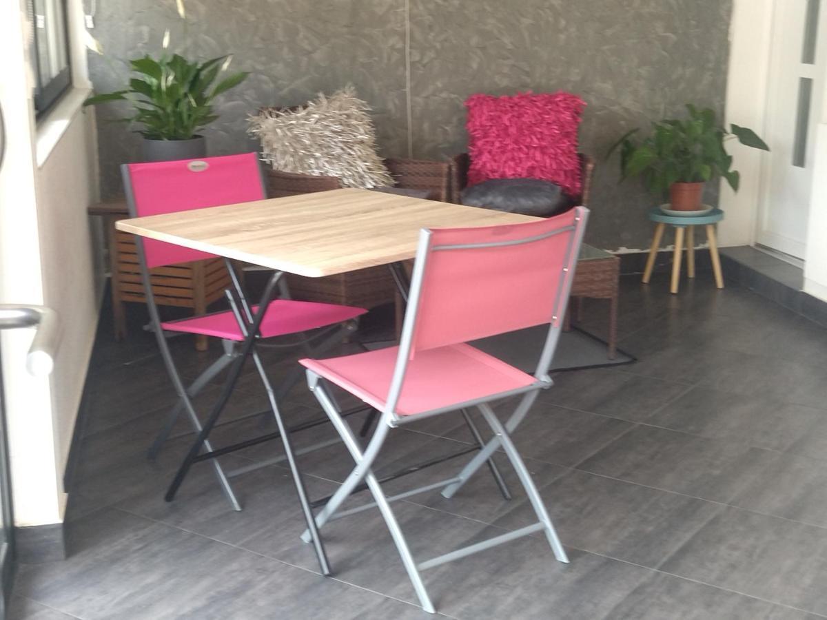 Chambre Pinky Elisabeth Proche Paris Daire Stains Dış mekan fotoğraf